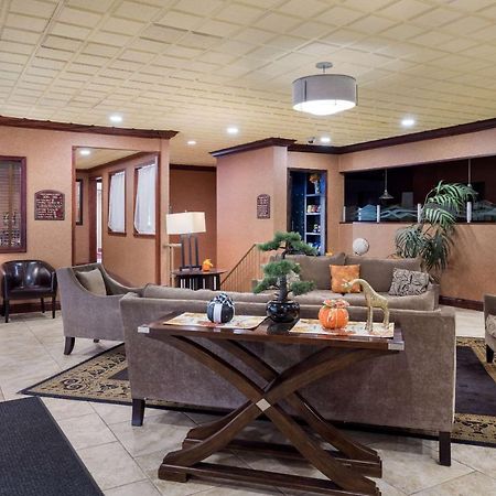 Quality Inn And Suites Fairgrounds - Syracuse Seneca Knolls Екстер'єр фото