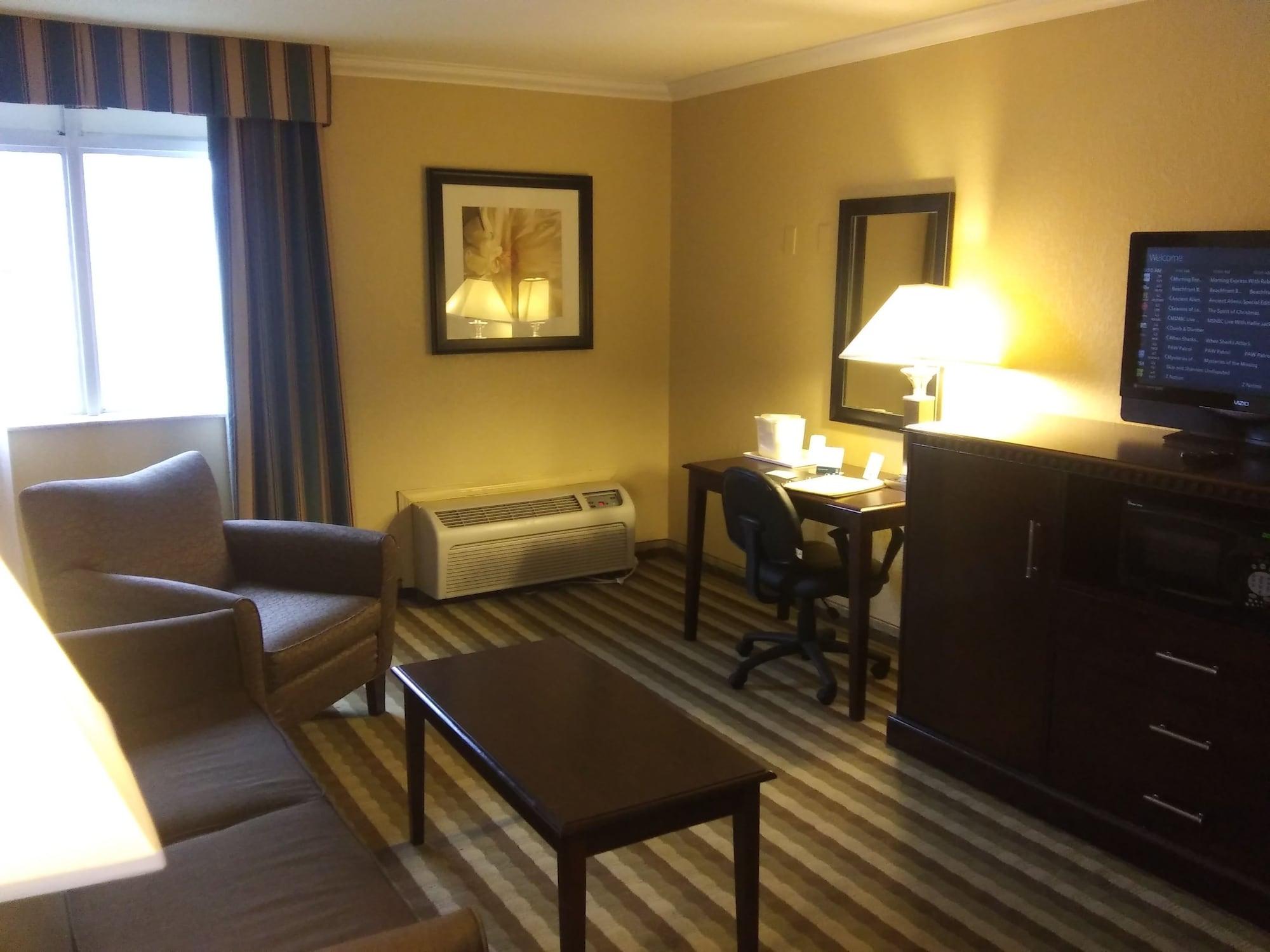 Quality Inn And Suites Fairgrounds - Syracuse Seneca Knolls Екстер'єр фото