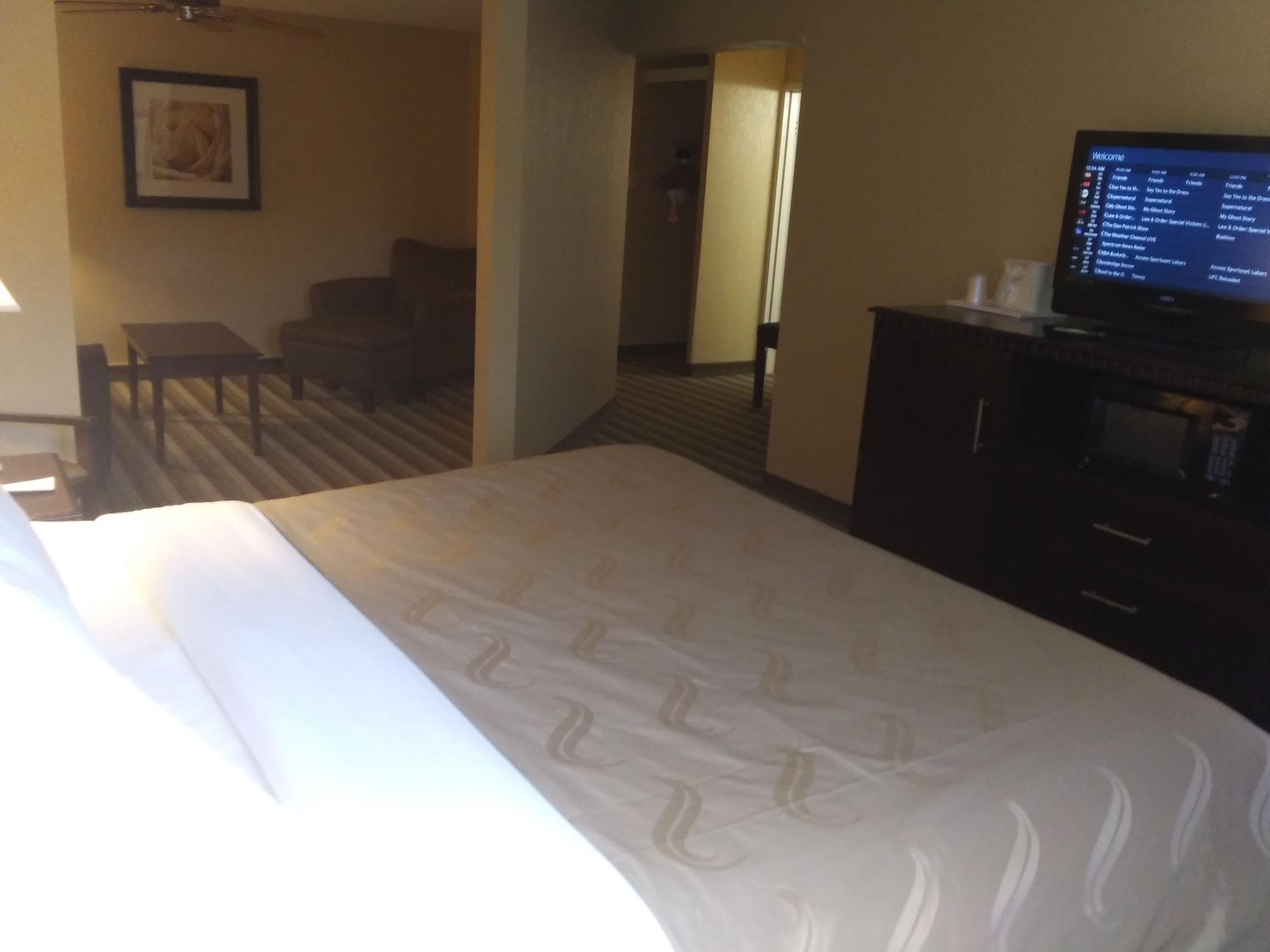Quality Inn And Suites Fairgrounds - Syracuse Seneca Knolls Екстер'єр фото