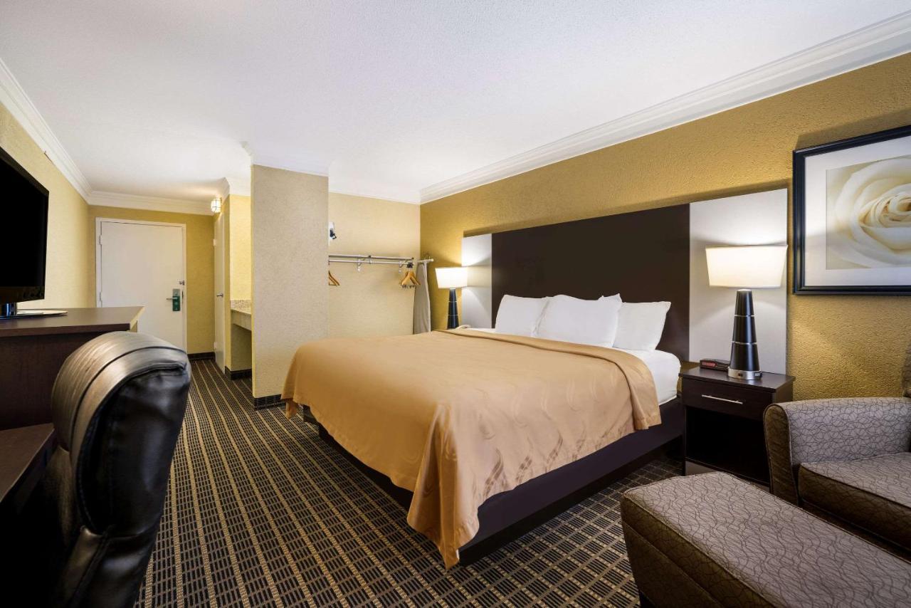 Quality Inn And Suites Fairgrounds - Syracuse Seneca Knolls Екстер'єр фото