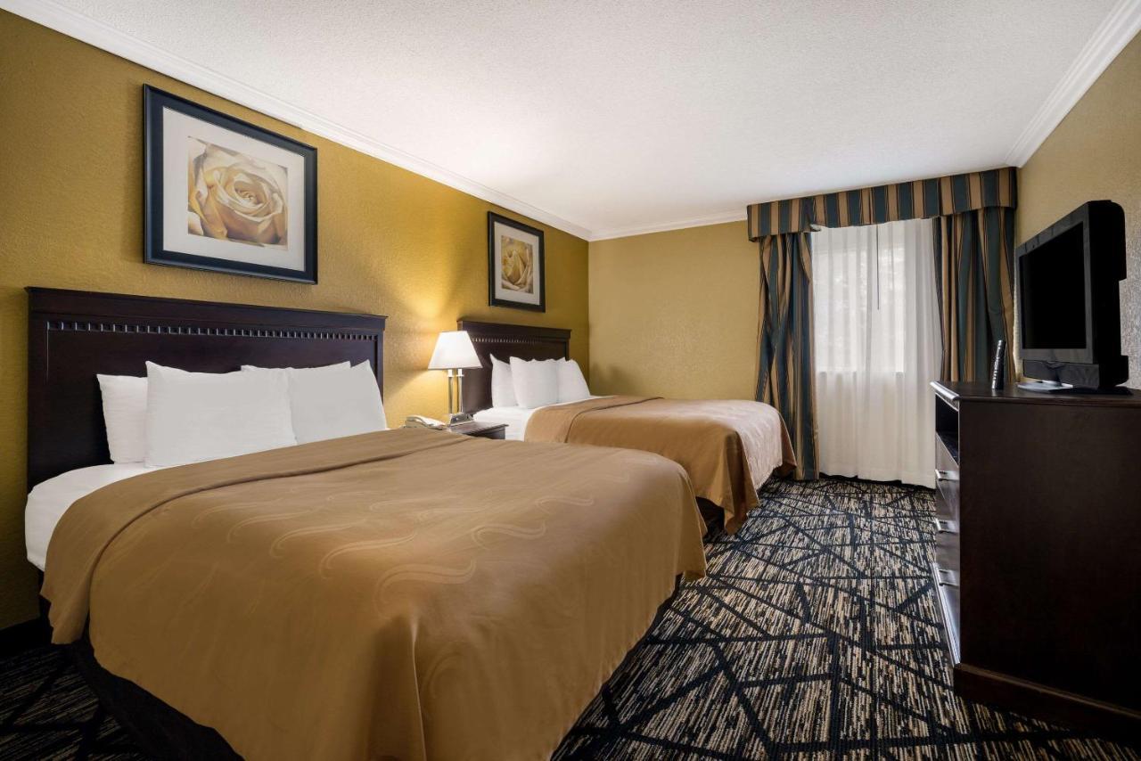Quality Inn And Suites Fairgrounds - Syracuse Seneca Knolls Екстер'єр фото