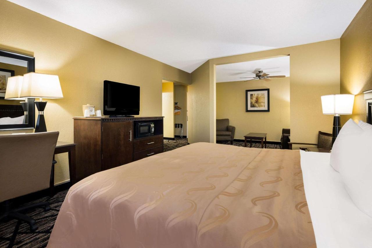 Quality Inn And Suites Fairgrounds - Syracuse Seneca Knolls Екстер'єр фото