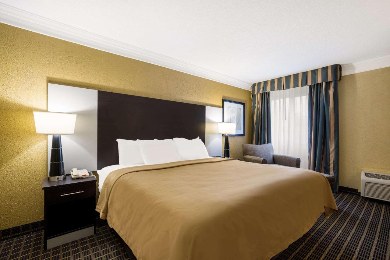 Quality Inn And Suites Fairgrounds - Syracuse Seneca Knolls Екстер'єр фото