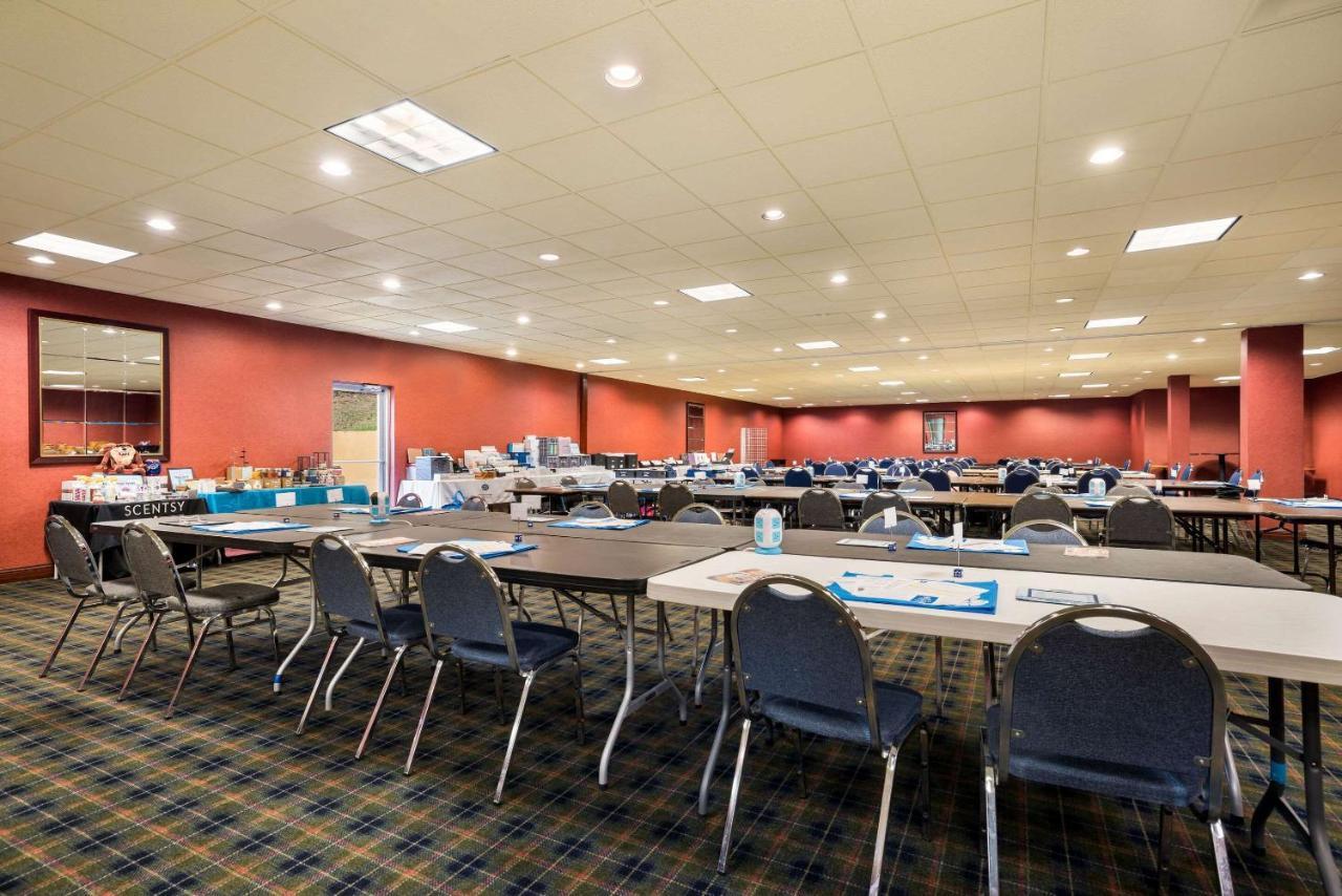 Quality Inn And Suites Fairgrounds - Syracuse Seneca Knolls Екстер'єр фото
